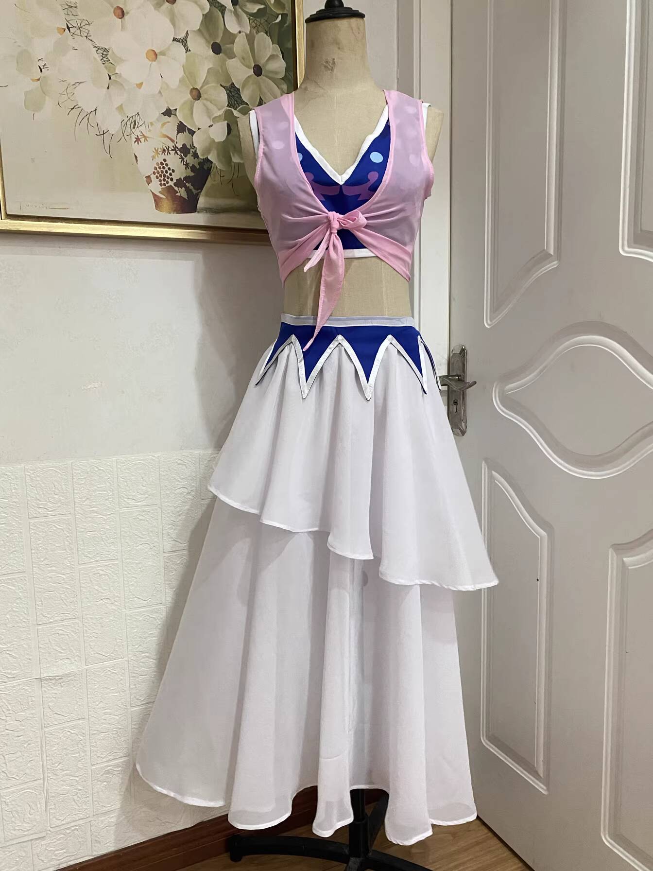 새로운 이름표시 코스프레 의상 상의와 스커트는 게임 파 - Anime Cosplay Name 리뷰 및 가격